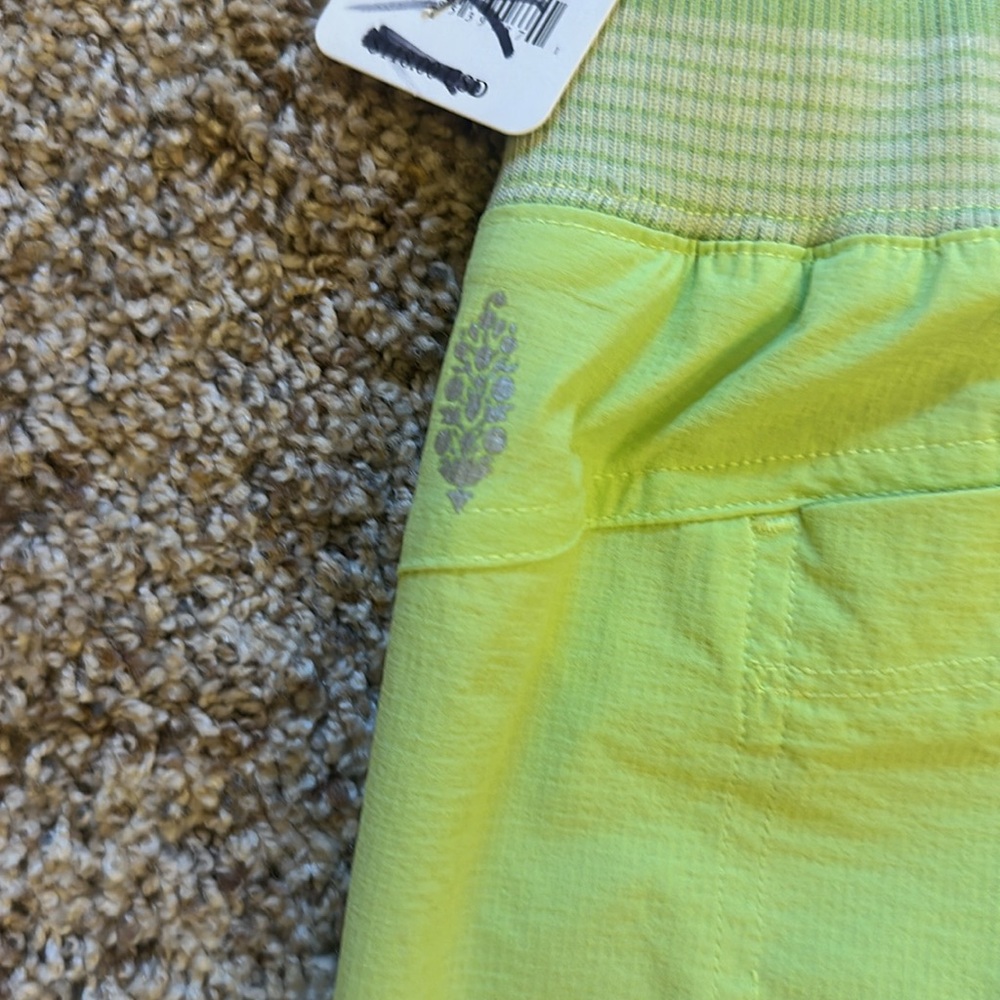 NWT Free People Cascade Joggers Limeade XS - Picture 8 of 8